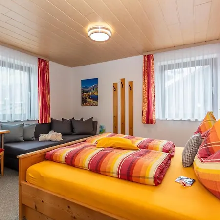 Fruehstuecks- Sonnblickhof Guest house Rauris