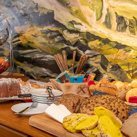Fruehstuecks- Sonnblickhof Penzion 3*