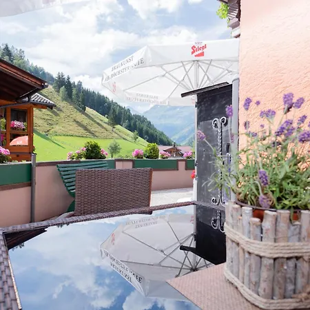 Fruehstuecks- Sonnblickhof Guest house