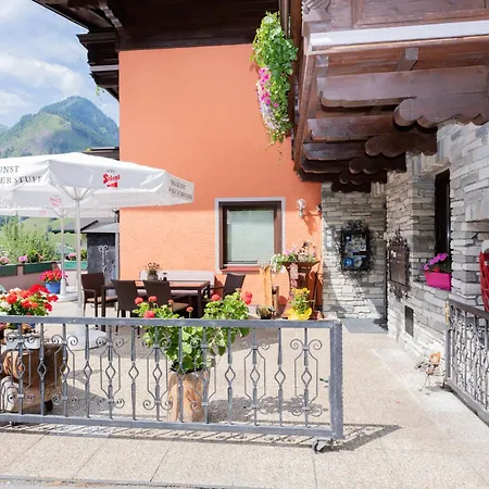 Guest house Fruehstuecks- Sonnblickhof Rauris